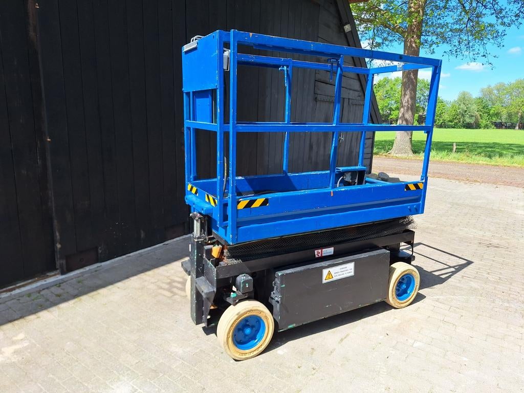 Liftlux sl58-8 hoogwerker 7.8 meter werkhoogte, Ophalen