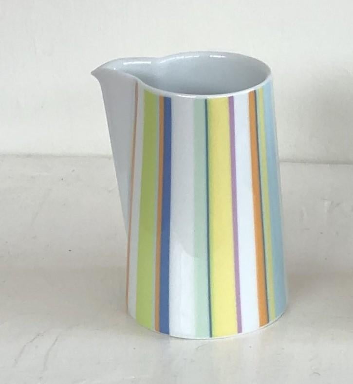 tric servies melkkannetje in Meeting (regenboog), Huis en Inrichting, Keuken | Servies, Overige typen, Ophalen of Verzenden, Zo goed als nieuw