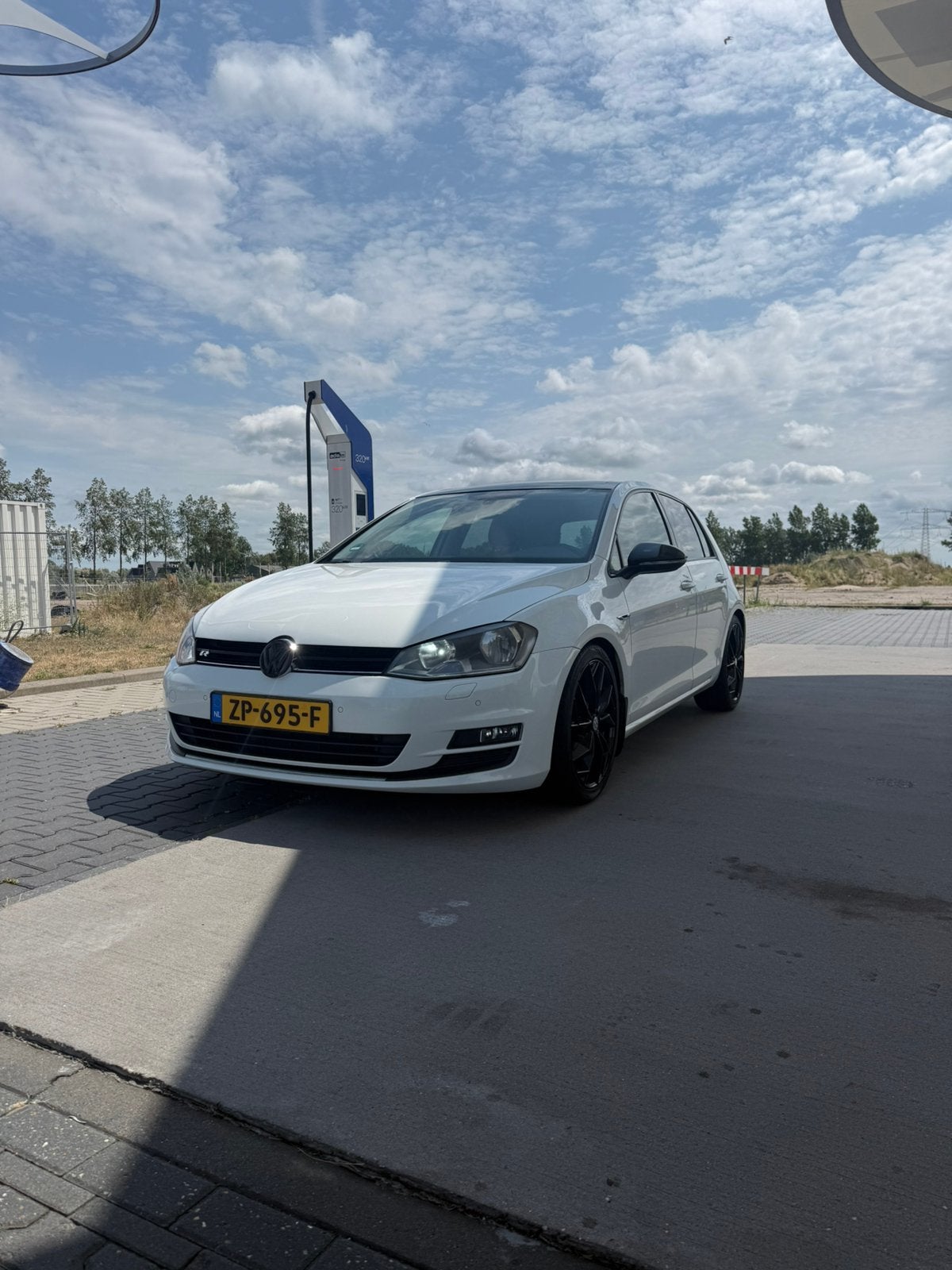 Volkswagen Golf 1.4 TSI 90KW DSG 2014 Wit, 4 cilinders, 150 pk, Bluetooth, Alcantara