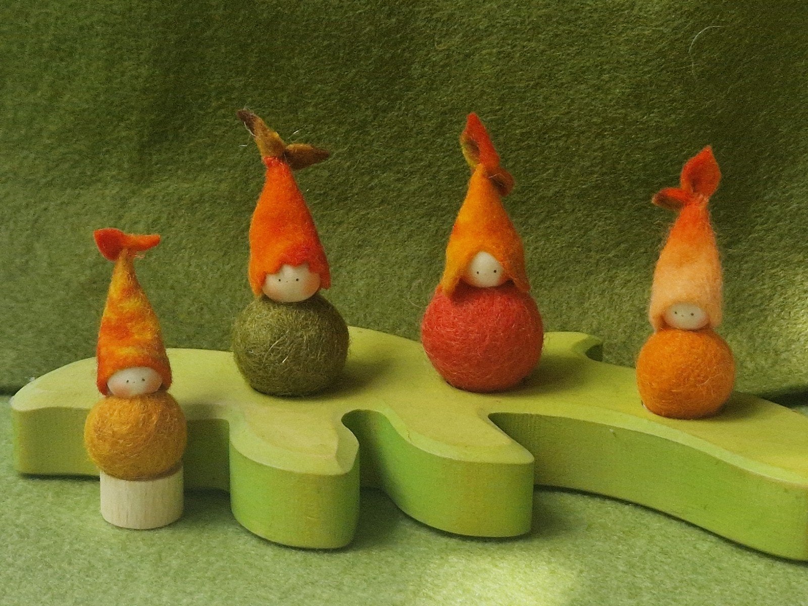 Herfst Herfsttafel kabouter popje Vrije School Seizoenstafel, Verzenden, Nieuw, Figuurtje(s), Wolvilt