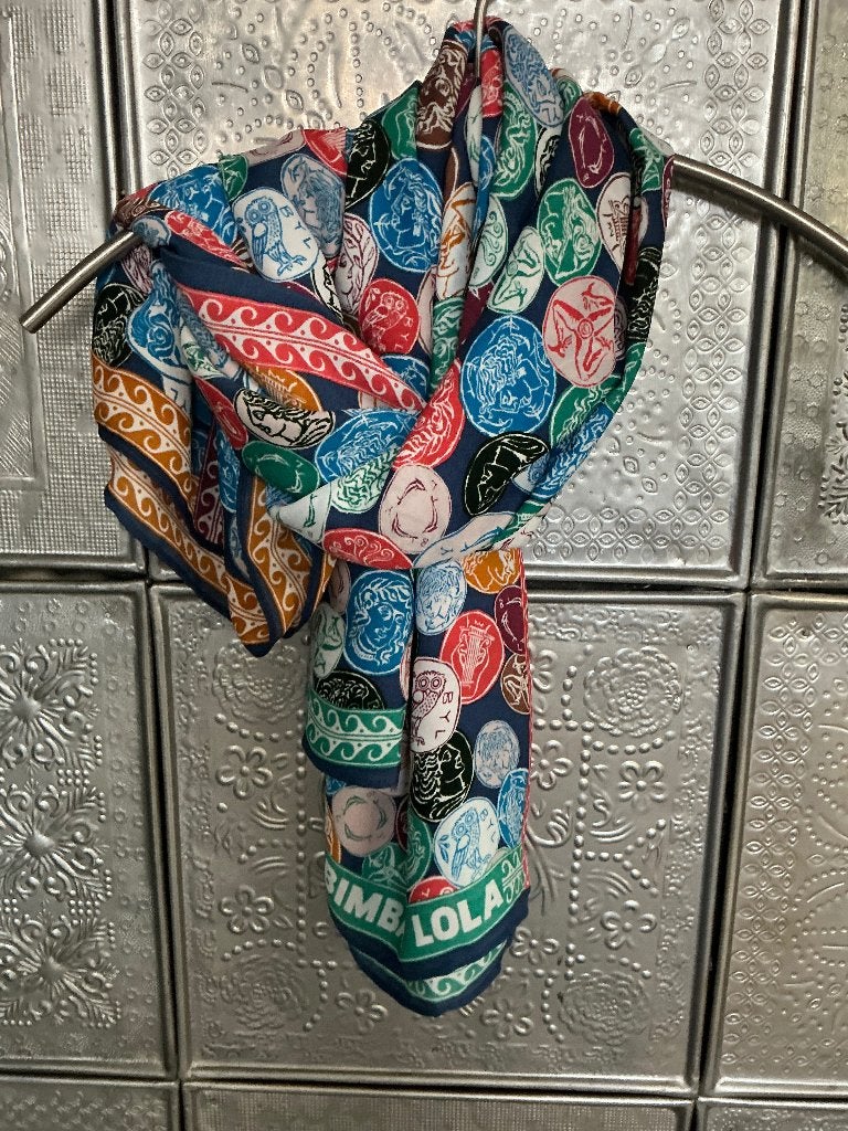Bimba Y Lola shawl/sjaal., Kleding | Dames, Mutsen, Sjaals en Handschoenen, Ophalen of Verzenden, Zo goed als nieuw, Maat 46/48 (XL) of groter