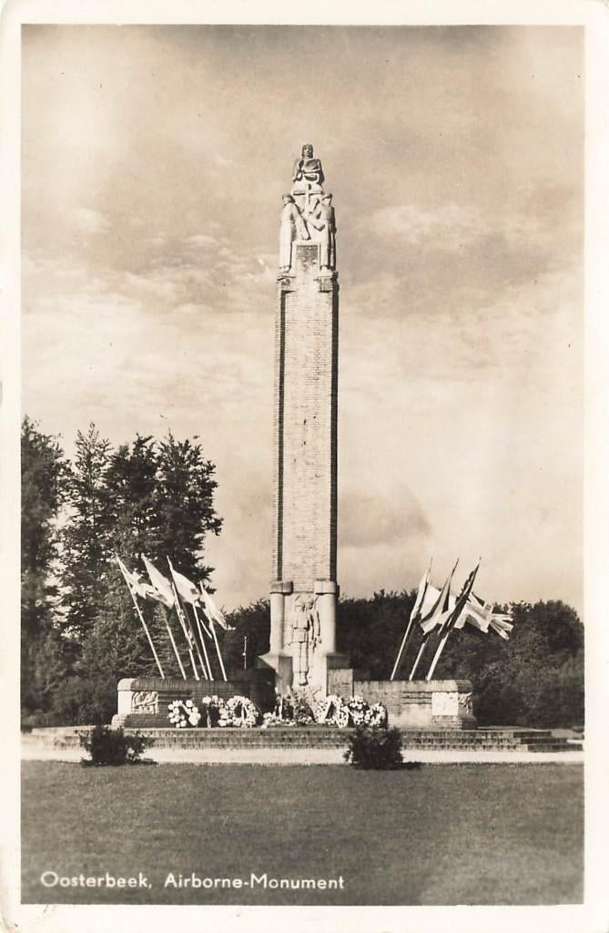 Oosterbeek, Airborne-Monument, Ophalen of Verzenden, 1940 tot 1960, Gelopen, Gelderland