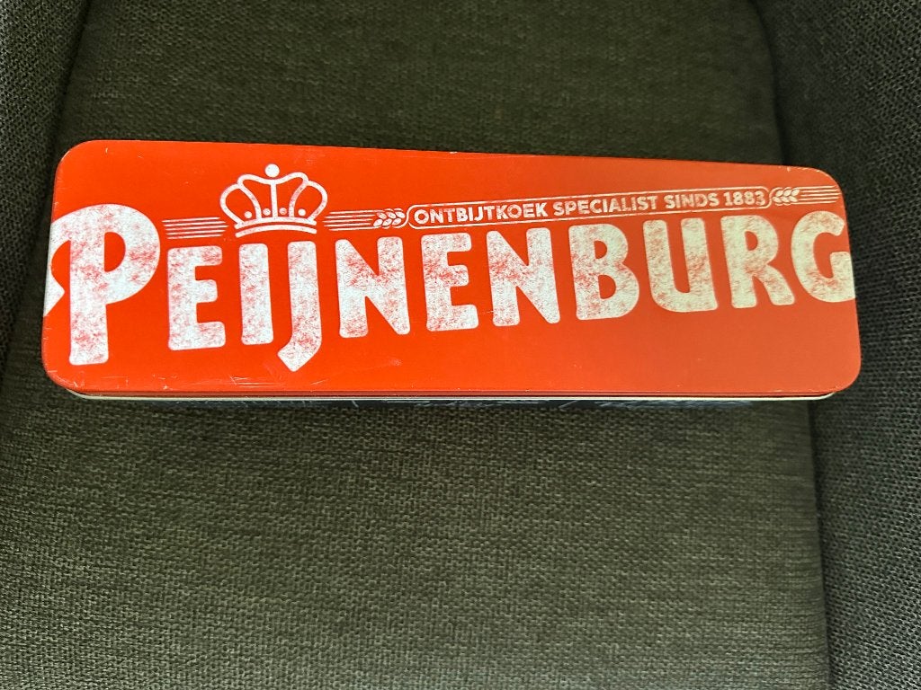 blik, Peijnenburg zwart/rood, Ophalen of Verzenden, Zo goed als nieuw, Koek(jes), Overige merken