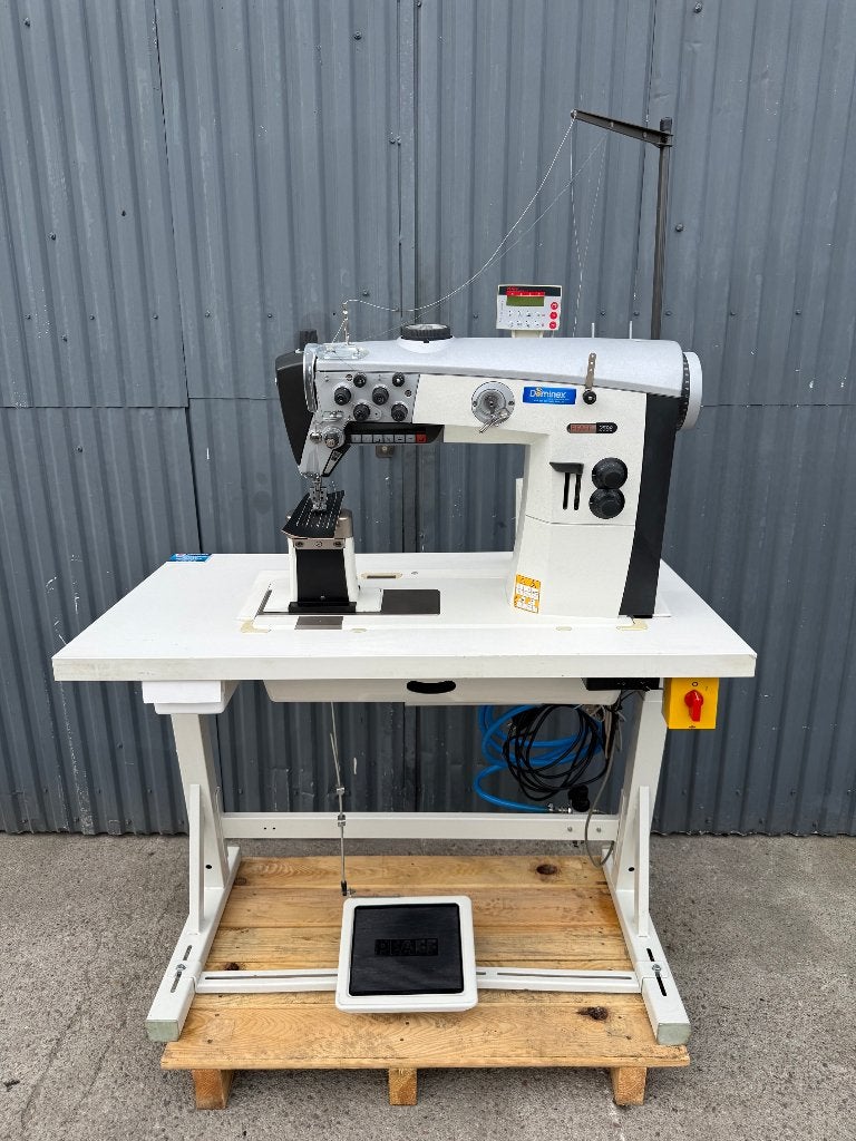 Pfaff 2596 PLUS automatische naaimachine met 2 naalden 8mm, Ophalen, Pfaff, Industrieel, Naaimachine