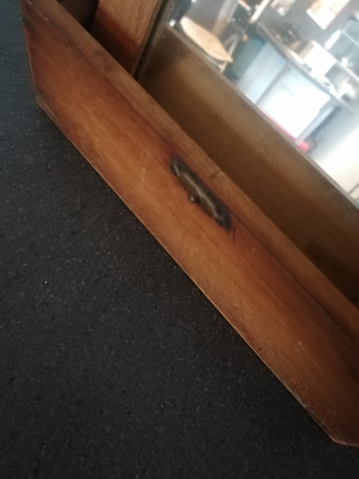 Antiek houten scheer kistje in mooie staat verkerend.
Pracht, Ophalen of Verzenden