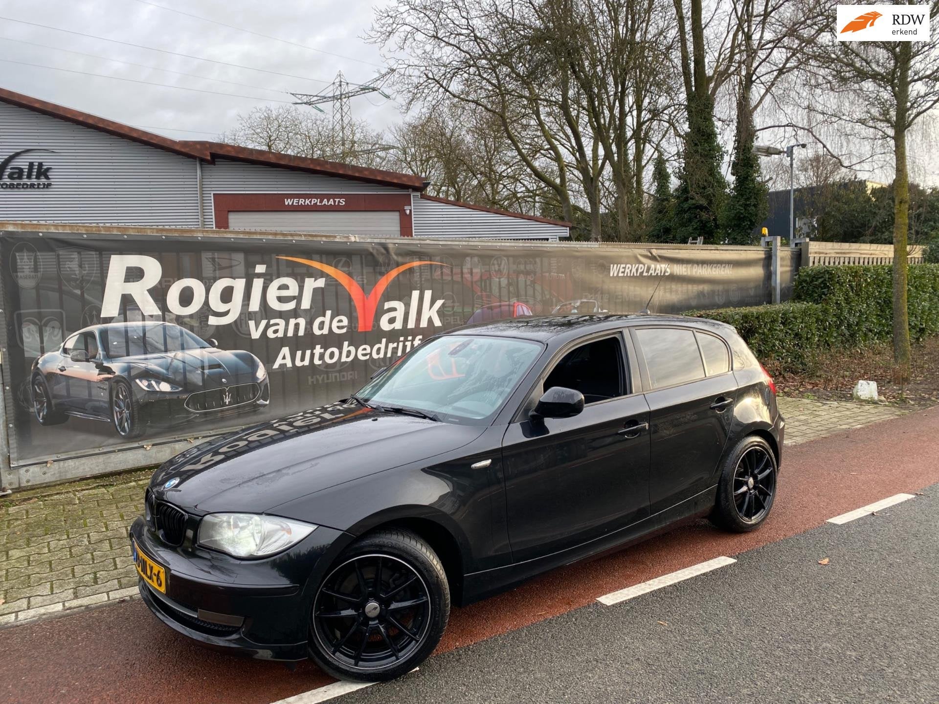 BMW 1-serie 118i Zwart. Business Line AIRCO, Auto's, 1-Serie, Euro 5, Achterwielaandrijving, Zwart