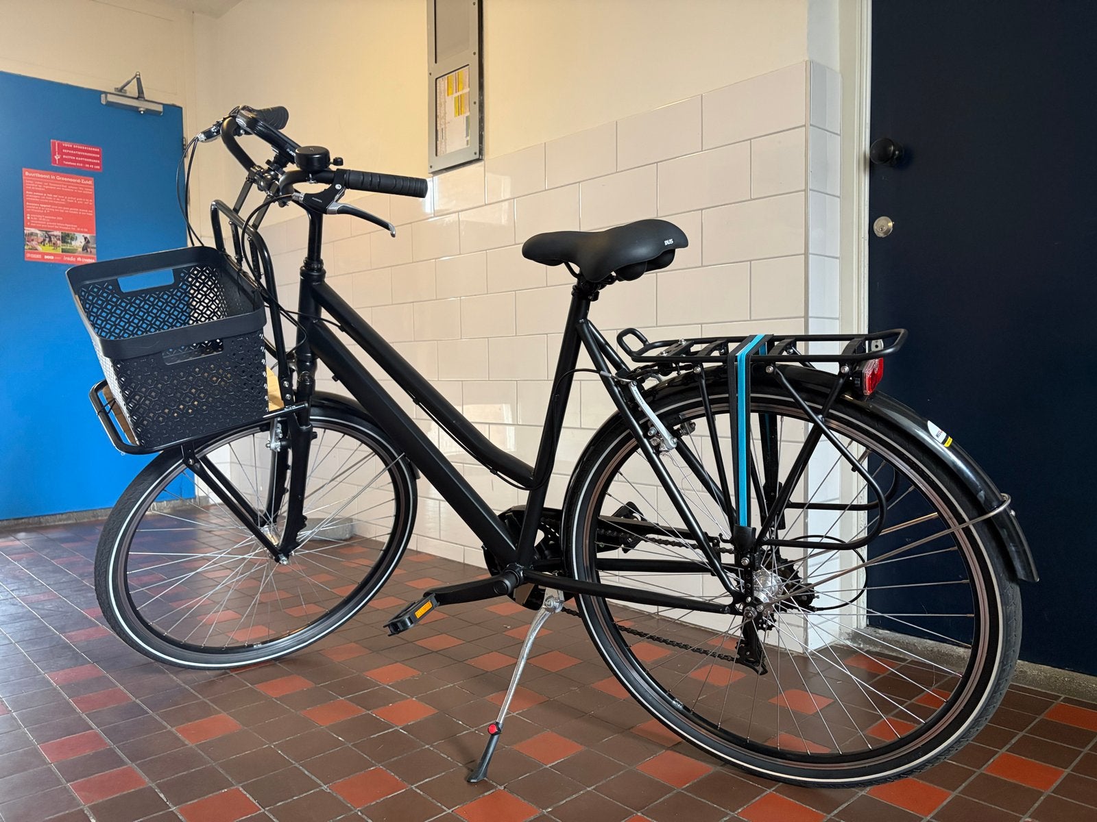 Zwarte stadsfiets met mand en 7 versnellingen, Ophalen, Gebruikt, Overige merken, Versnellingen