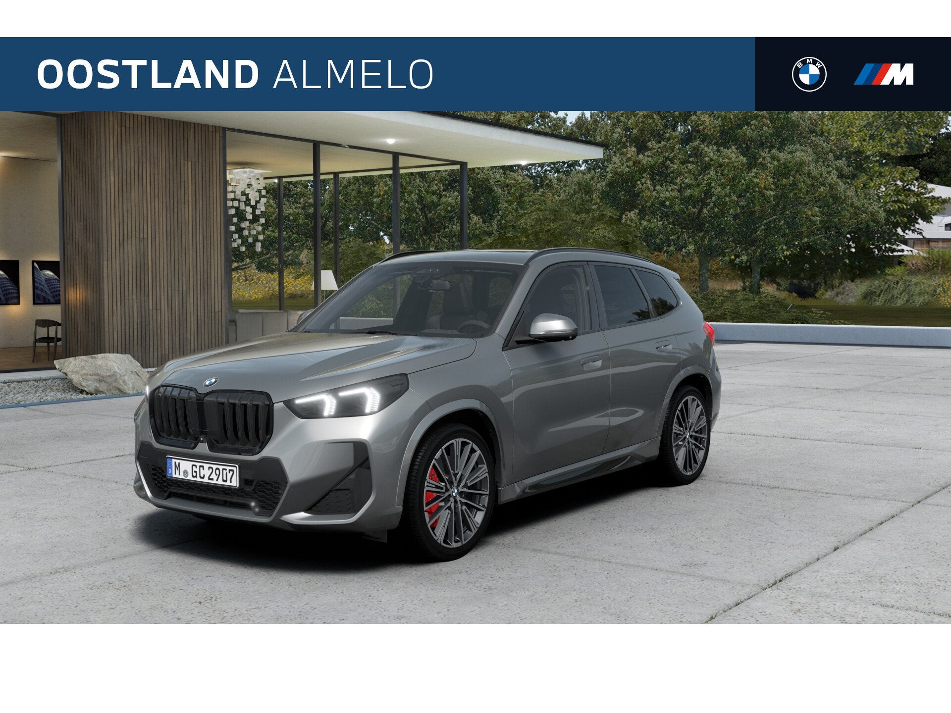 BMW X1 xDrive23i M Sport Automaat / Panoramadak / Trekhaak /, Auto's, Stoelverwarming, Zwart, 4 cilinders, Leder