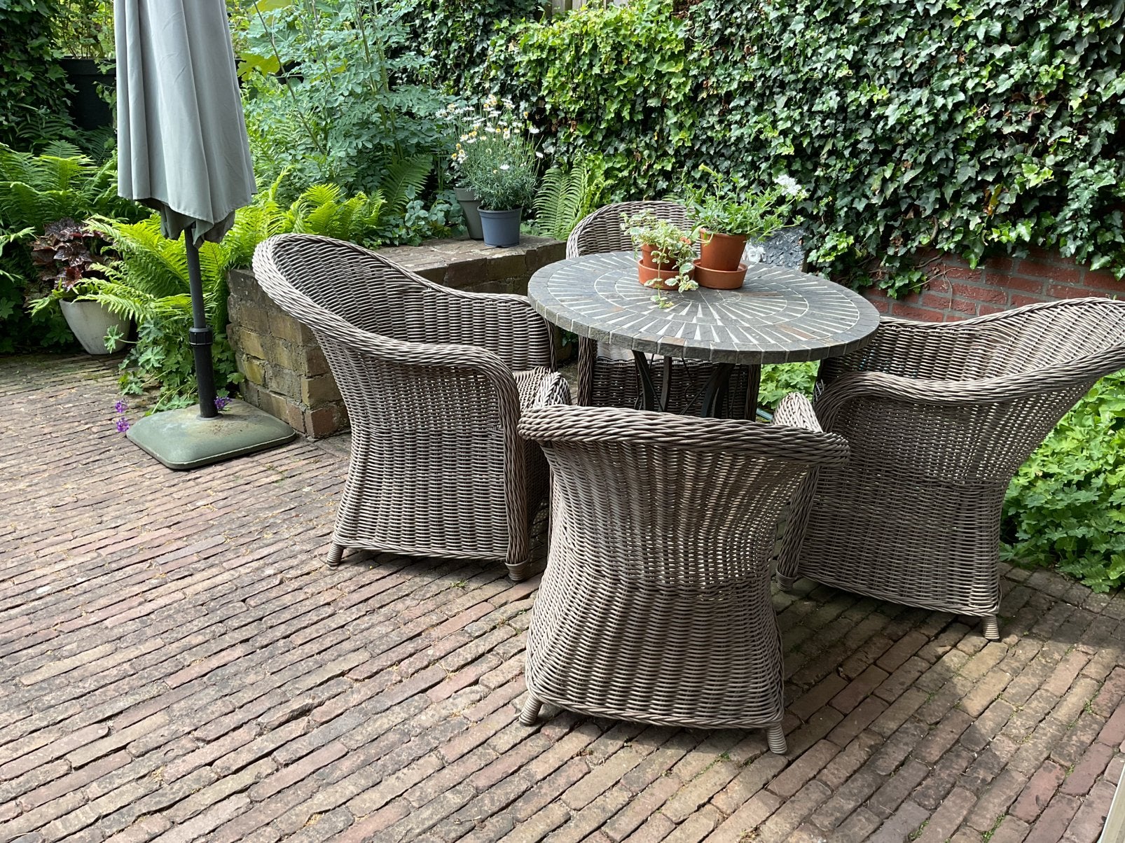 4 comfortabele wicker tuinstoelen, Tuin en Terras, Ophalen, Gebruikt, Wicker