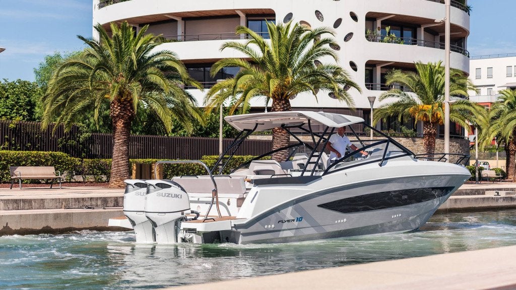 Beneteau Flyer 10 | Samenstellen vanaf €224.213,-, Watersport en Boten, 3 m, Overige brandstoffen, Nieuw, 80 cm