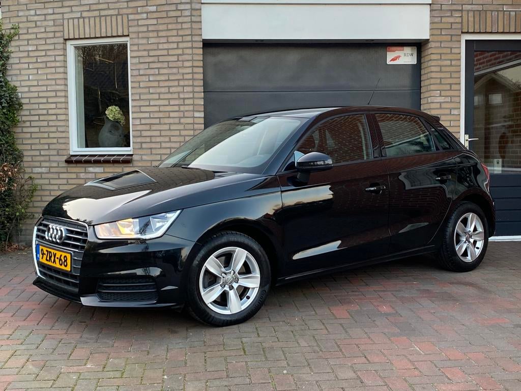 Audi A1 1.4TFSI DSG 125PK Zwart navigatie cruise Bluetooth, Auto's, A1, 4 cilinders, Origineel Nederlands, 1400 cc