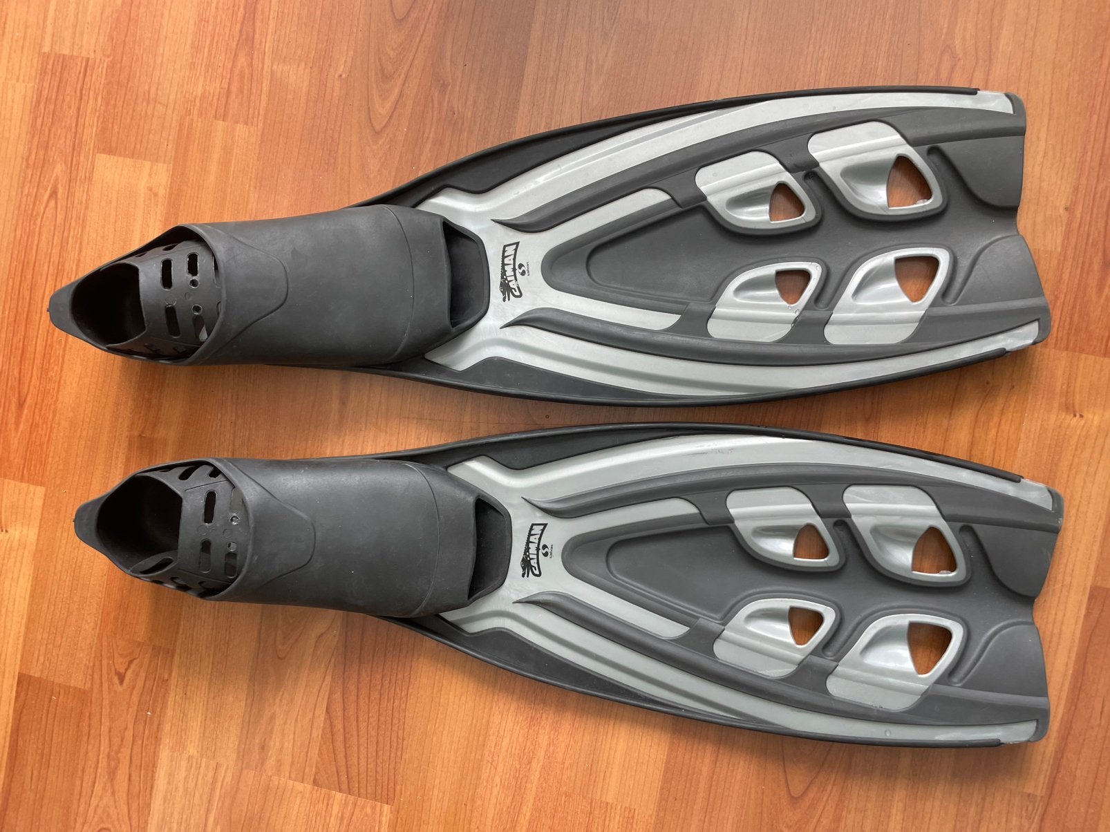 Caiman snorkelvinnen flipper maat 44 -45, Watersport en Boten, Ophalen of Verzenden, Zo goed als nieuw, Snorkelvinnen