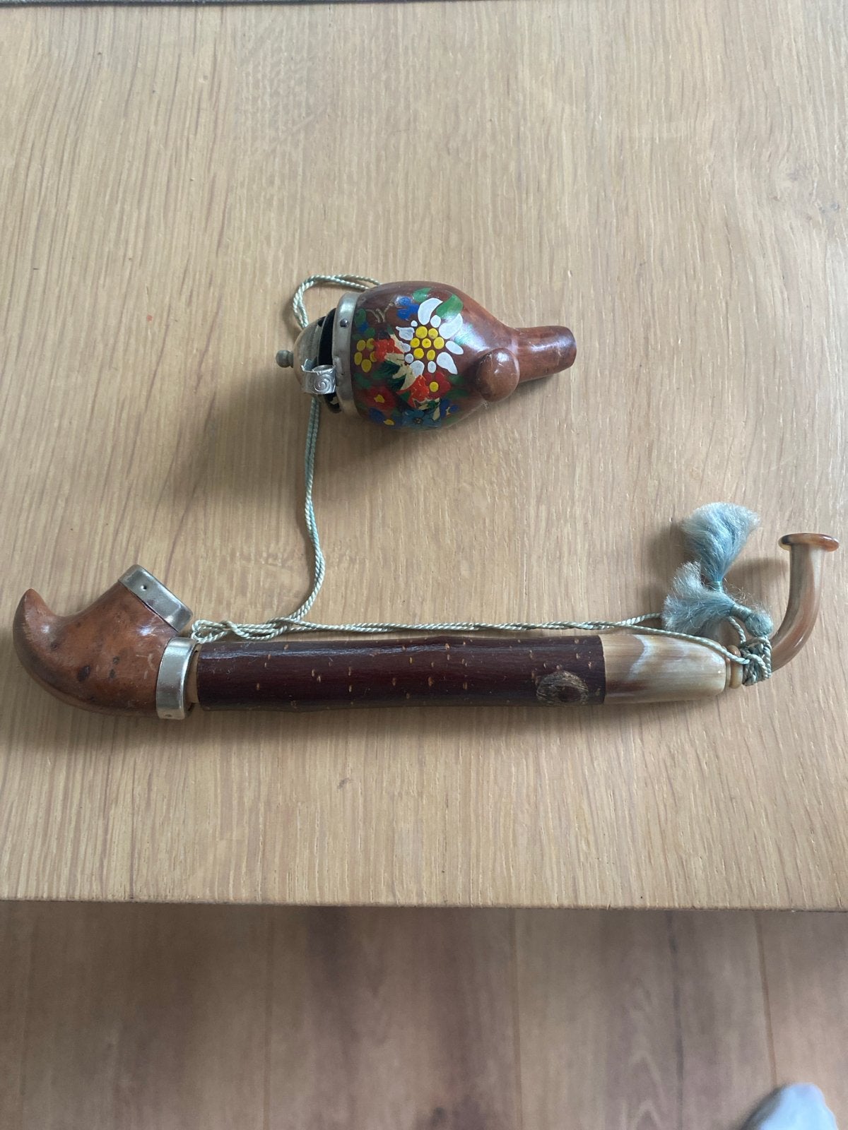 Antieke Pijp met Porseleinen Kop en Hoorn Mondstuk, Ophalen of Verzenden, Gebruikt, (Water)pijp