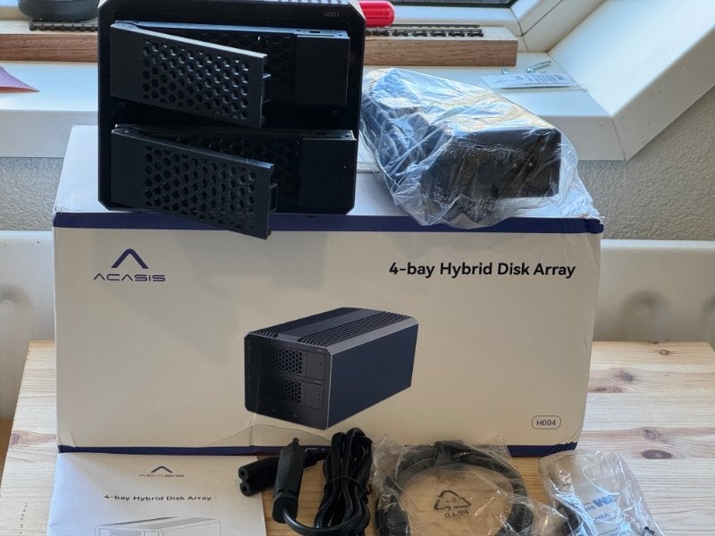 ACASIS 40Gb/s 4-Bay Hybride HDD en NVMe kast (2 HDD + 2 M.2), Ophalen, Thunderbolt, N.V.T., Nieuw