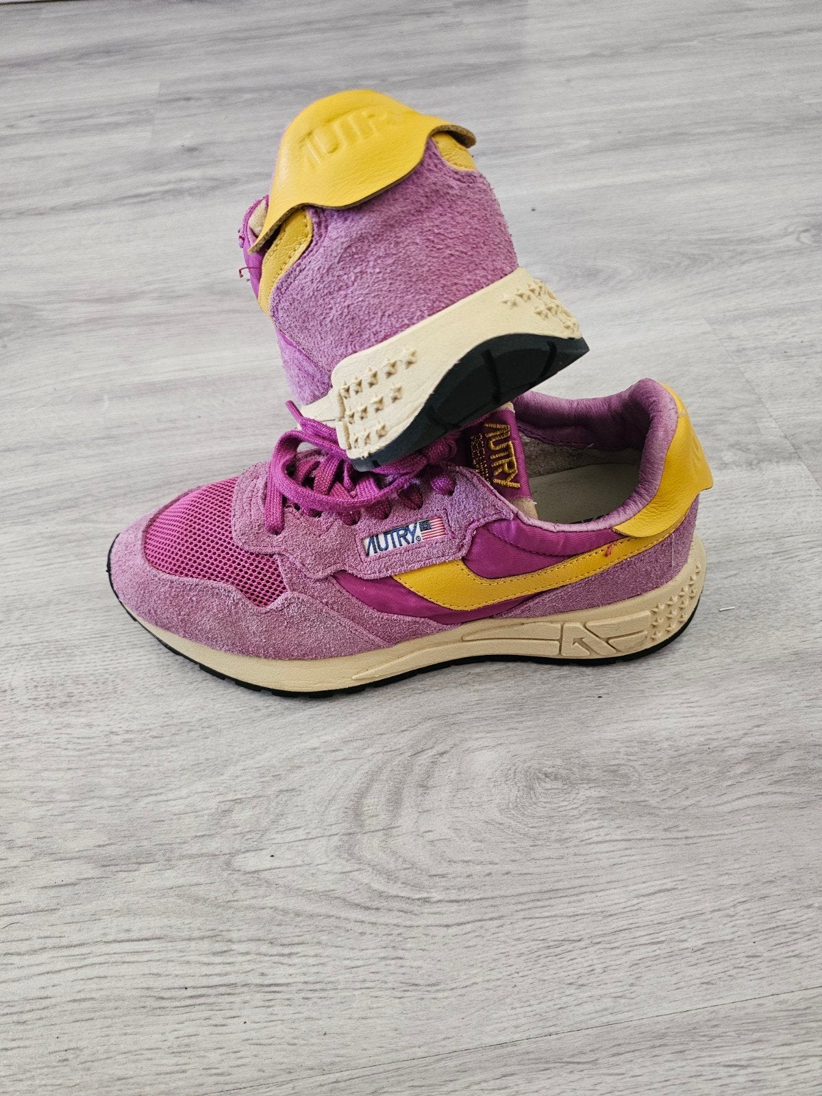 Autry Dames Sneakers Maat 39, Kleding | Dames, Overige kleuren, Ophalen of Verzenden, Autry, Sneakers of Gympen
