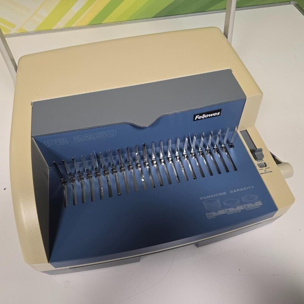 Fellowes PB 2250 inbindmachine, Ophalen, Gebruikt