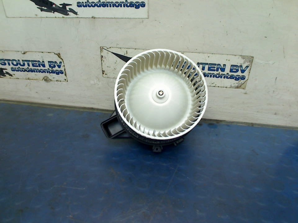 Kachel Ventilatormotor Volvo XC60 II (UZ) 2018 0130309504, Gebruikt, Siegburger Straße 229, Köln 50679, , Duitsland, Info@volvocars.com
