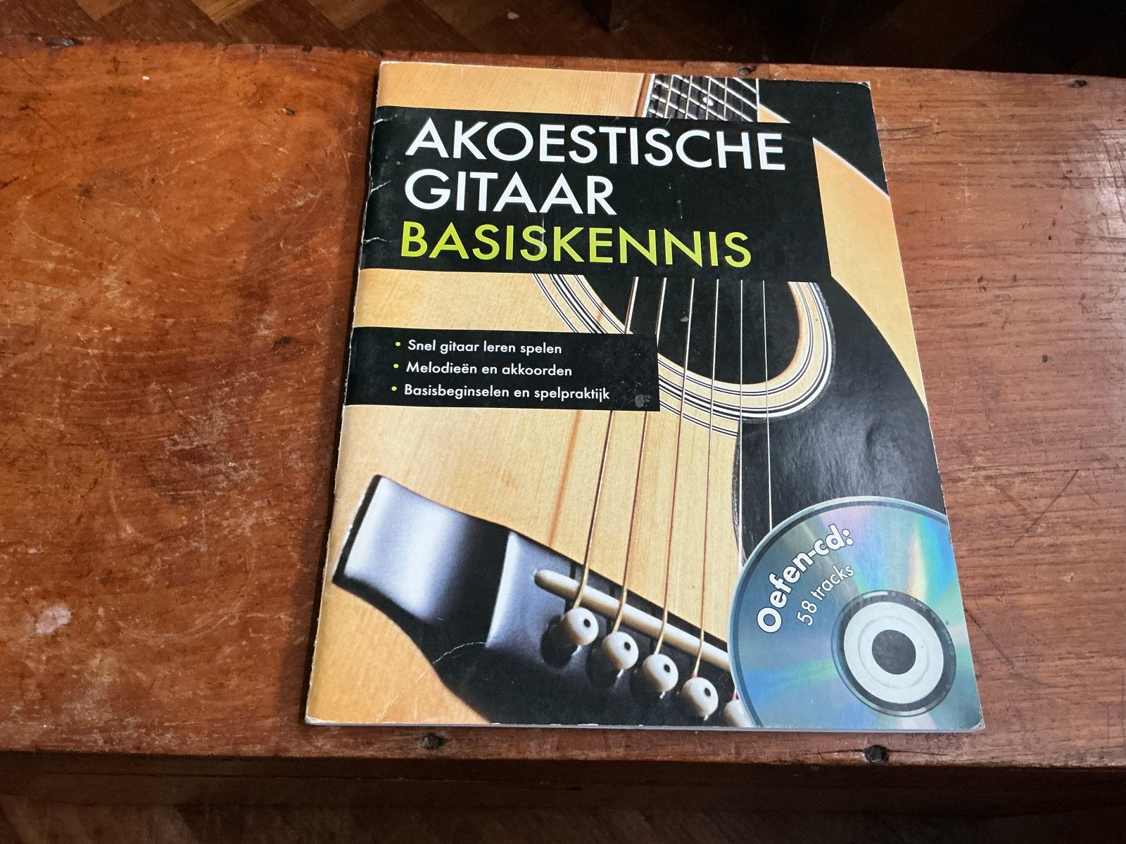 Akoestische Gitaar Basiskennis met Oefen-CD, Ophalen of Verzenden