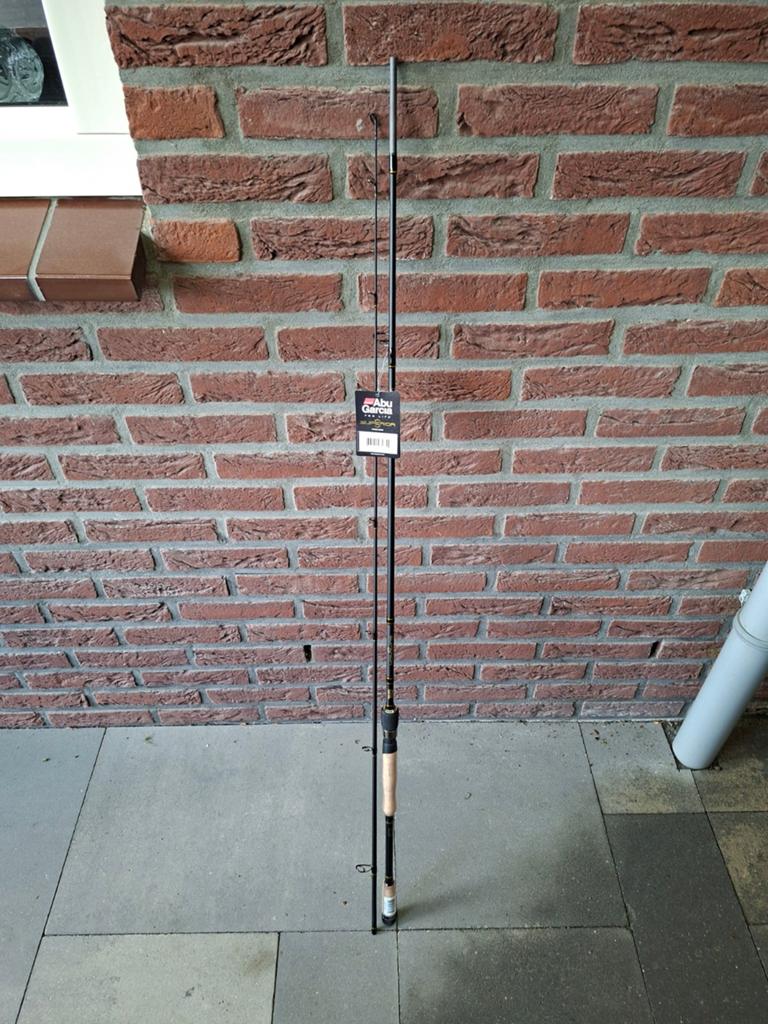 Nieuwe 8ft Abu garcia Superior Snoekhengel., Ophalen of Verzenden, Nieuw, Werphengel
