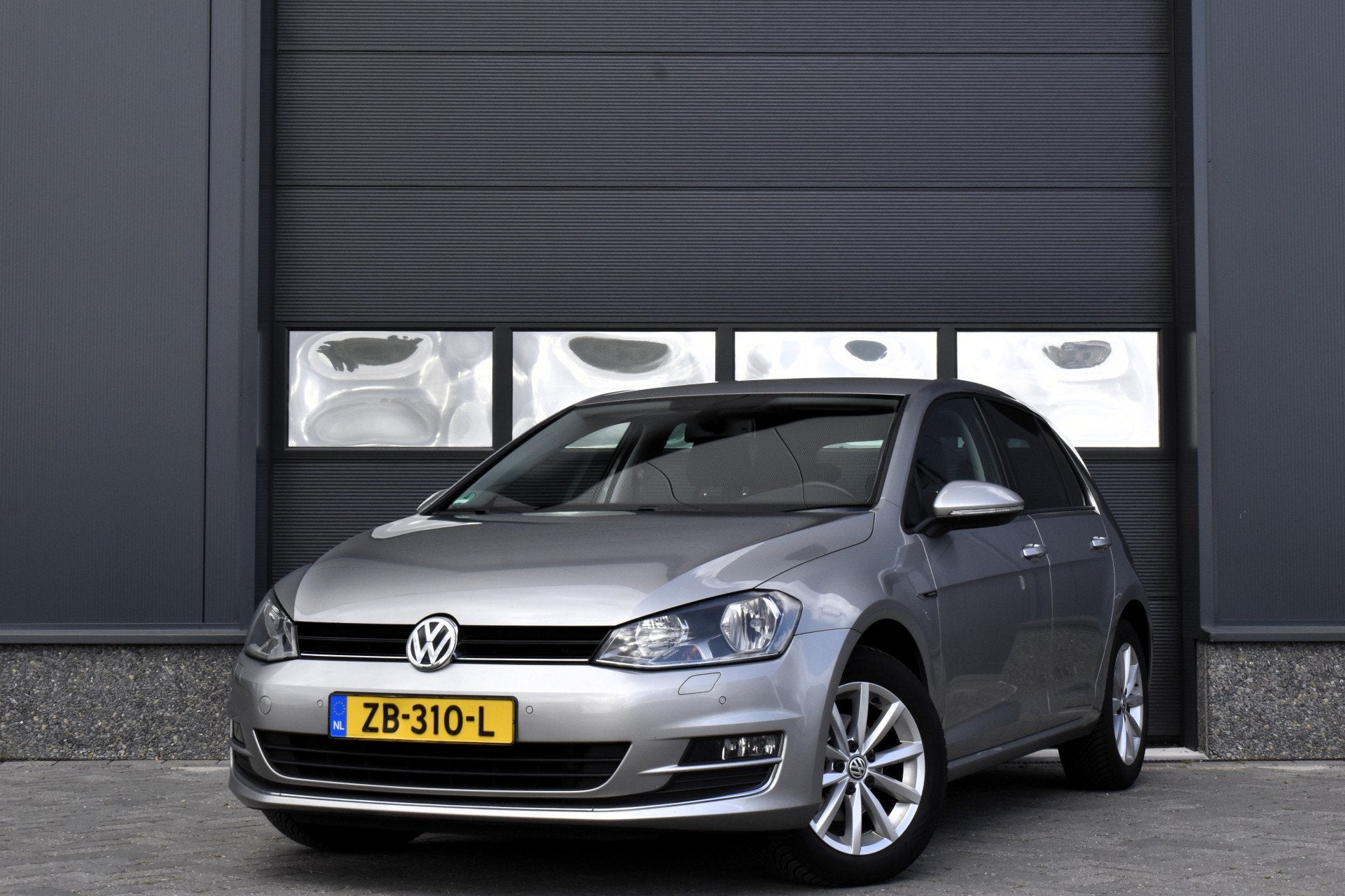 Volkswagen Golf 1.2 TSI Highline Lounge Carplay - Cruise - C, Auto's, Volkswagen, Stof, Gebruikt, 4 cilinders, 620 kg