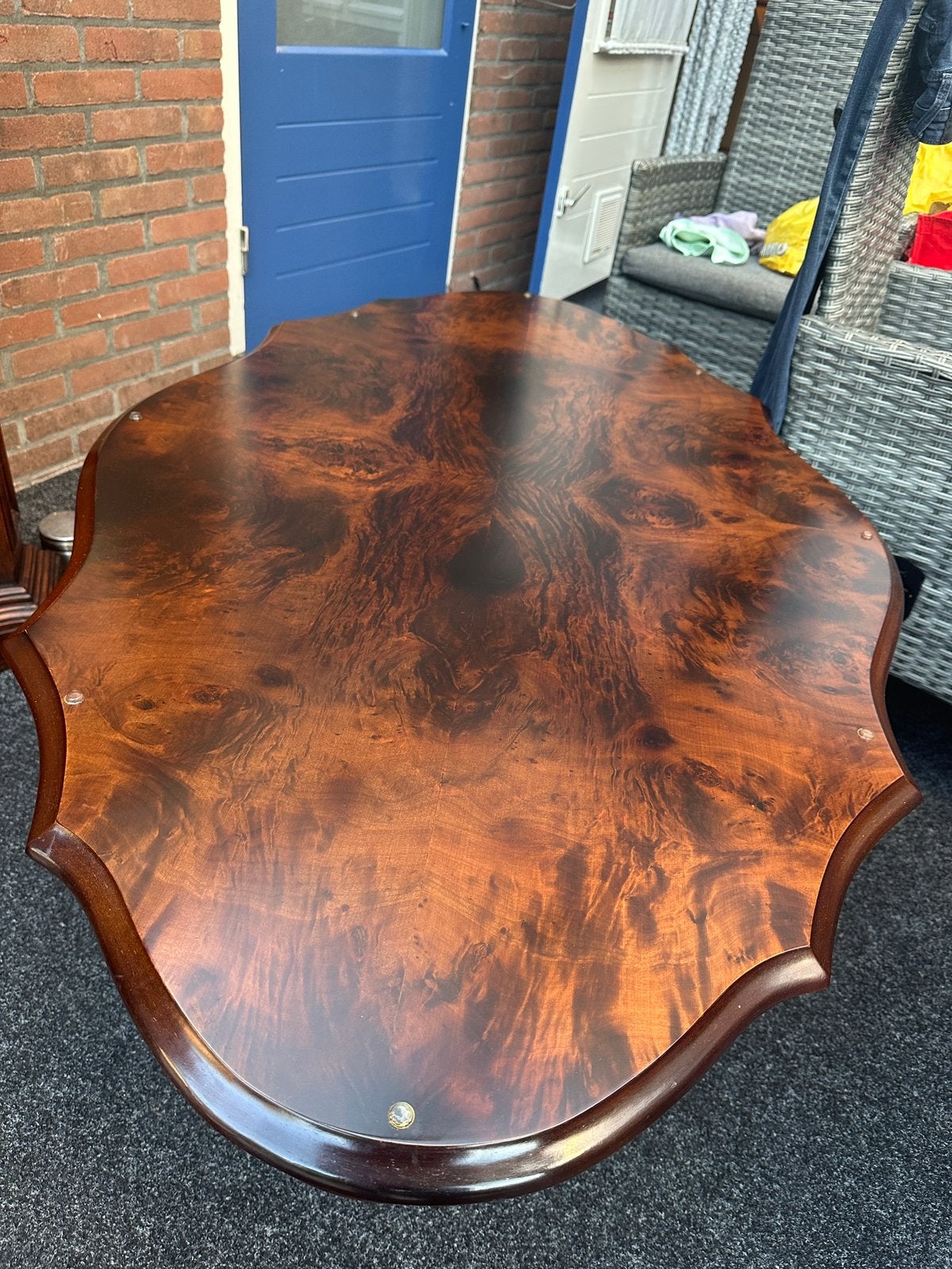 Barok Salon Tafel, Ophalen
