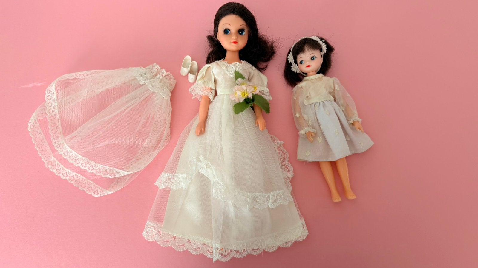 Barbie FLEUR Bruid en bruidsmeisje, Verzamelen, Ophalen of Verzenden, Gebruikt, Pop