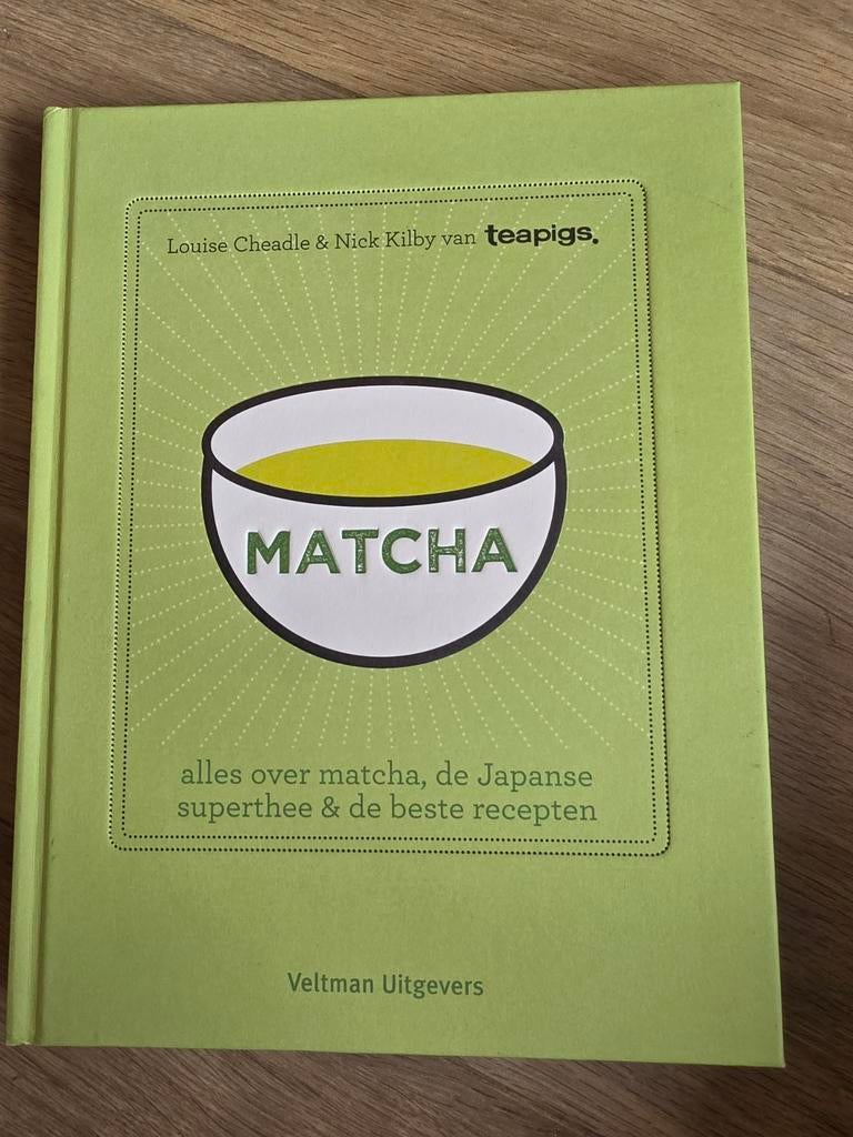 Matcha: Alles over de Japanse superthee & recepten, Taart, Gebak en Desserts, Azië en Oosters, Ophalen of Verzenden, Zo goed als nieuw