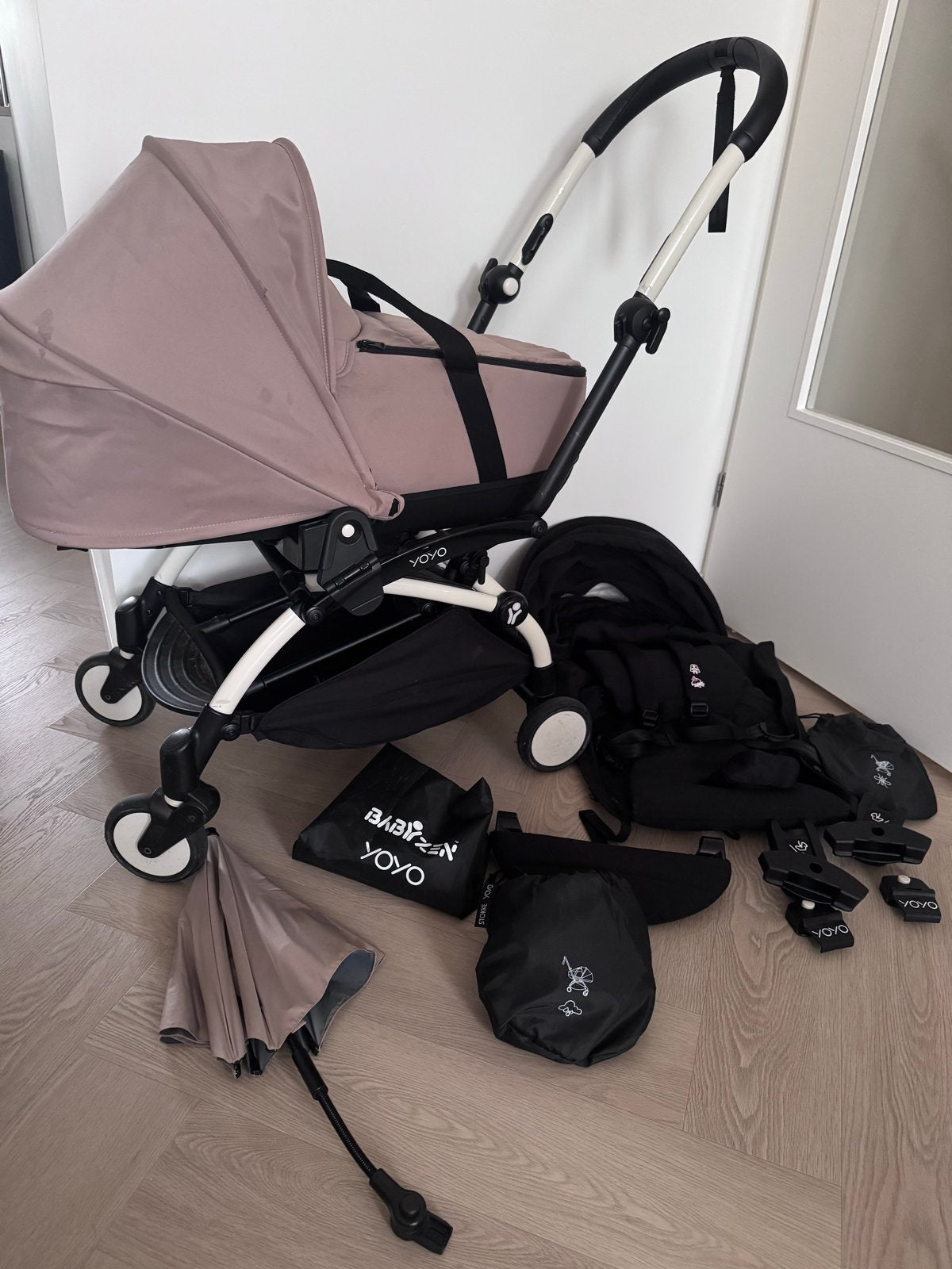 Complete Babyzen/Stokke YOYO2 kinderwagen + newbornwieg, Zo goed als nieuw, Combiwagen, Met reiswieg, Ophalen
