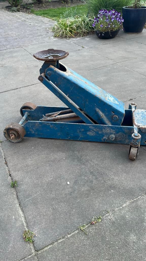 AC Garagekrik 2000kg - Gebruikt maar functioneel, Auto diversen, Ophalen, Gebruikt, Manueel, Garagekrik