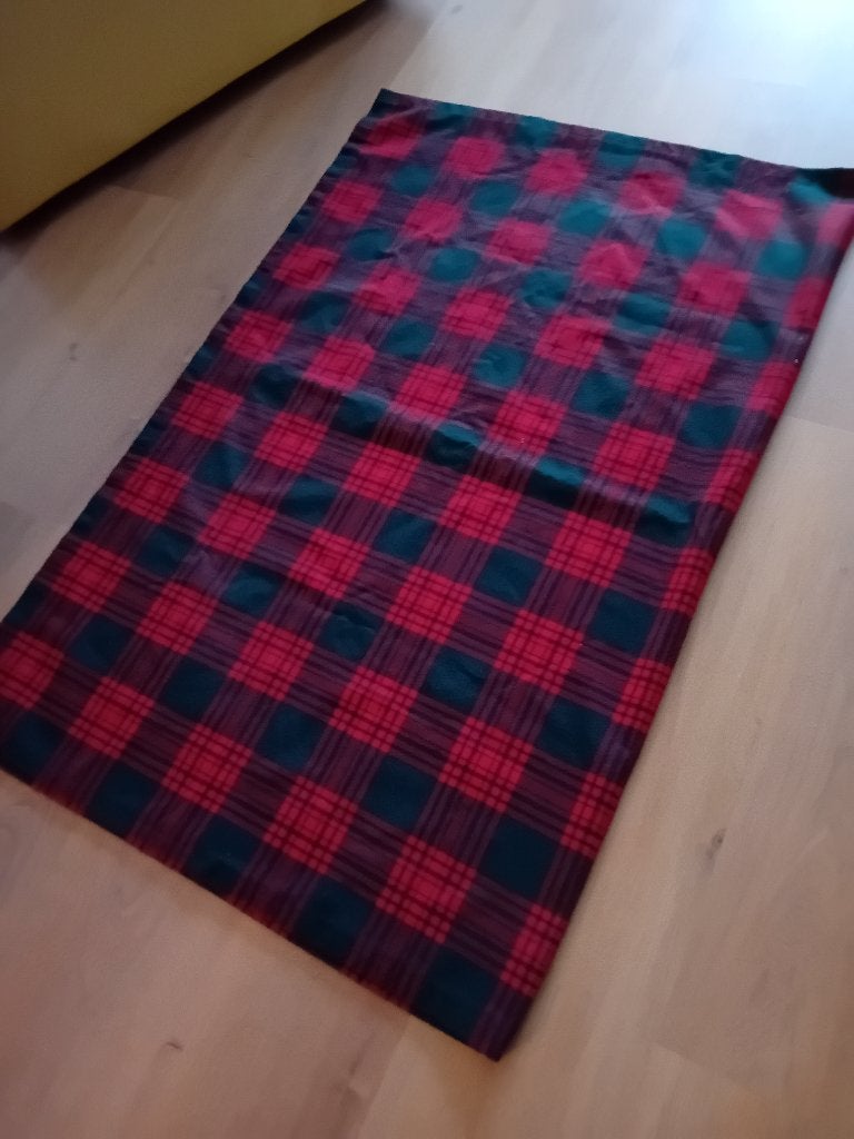 Tafel kleed of idd stof geblokt 165 x 125 dikke stof, 120 cm of meer, Nieuw, Ophalen of Verzenden, Katoen