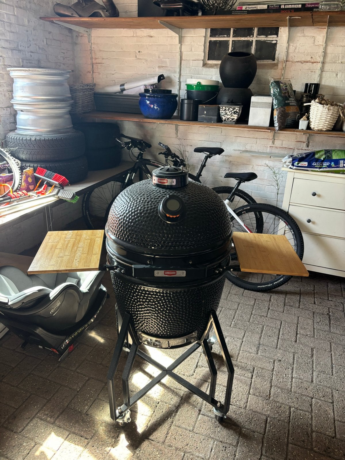 Grill Guru Large Kamado BBQ met complete accessoires set, Tuin en Terras, Ophalen of Verzenden, Zo goed als nieuw