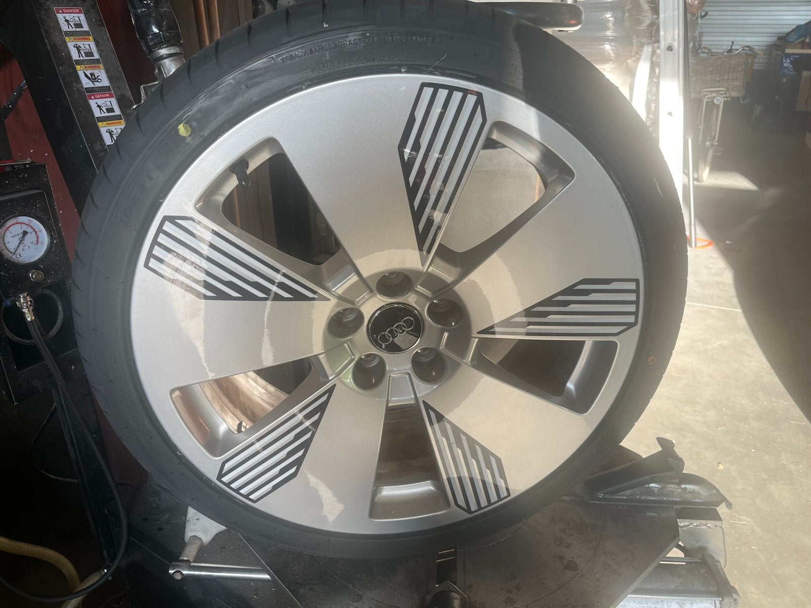 Etron 8 x 19 et 34 steek 5x112 met 235-35-19 banden, 19 inch, Gebruikt, Banden en Velgen, Ophalen of Verzenden