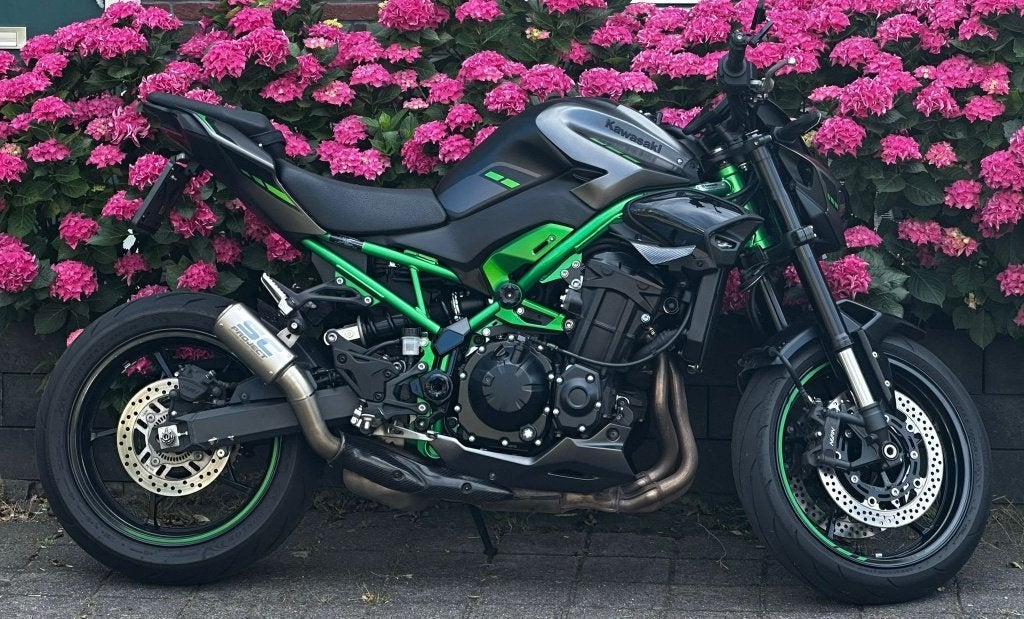 Kawasaki Z900 2025 A2 35kW | SC-Project |, Motoren, Motoren | Kawasaki, Traction Control, 948 cc, Particulier, Minimaal motorrijbewijs A2