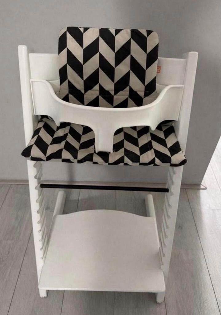 Stokke Tripp Trapp meegroeistoel met babyset en kussens, Ophalen of Verzenden, Zo goed als nieuw