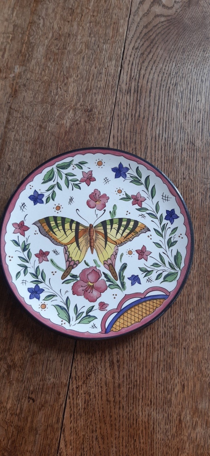 Ceraplat Handgemaakt Spaans Bord met Vlinderdecoratie, Antiek en Kunst, Ophalen of Verzenden