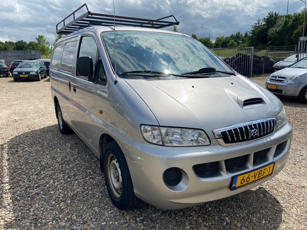 Hyundai H200 2.5 TCI (bj 2006), Achterwielaandrijving, Gebruikt, 4 cilinders, 700 kg