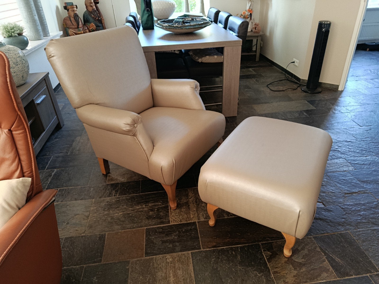 Chique fauteuil met voetenbank - Olav, Ophalen, 75 tot 100 cm, Zo goed als nieuw, 75 tot 100 cm
