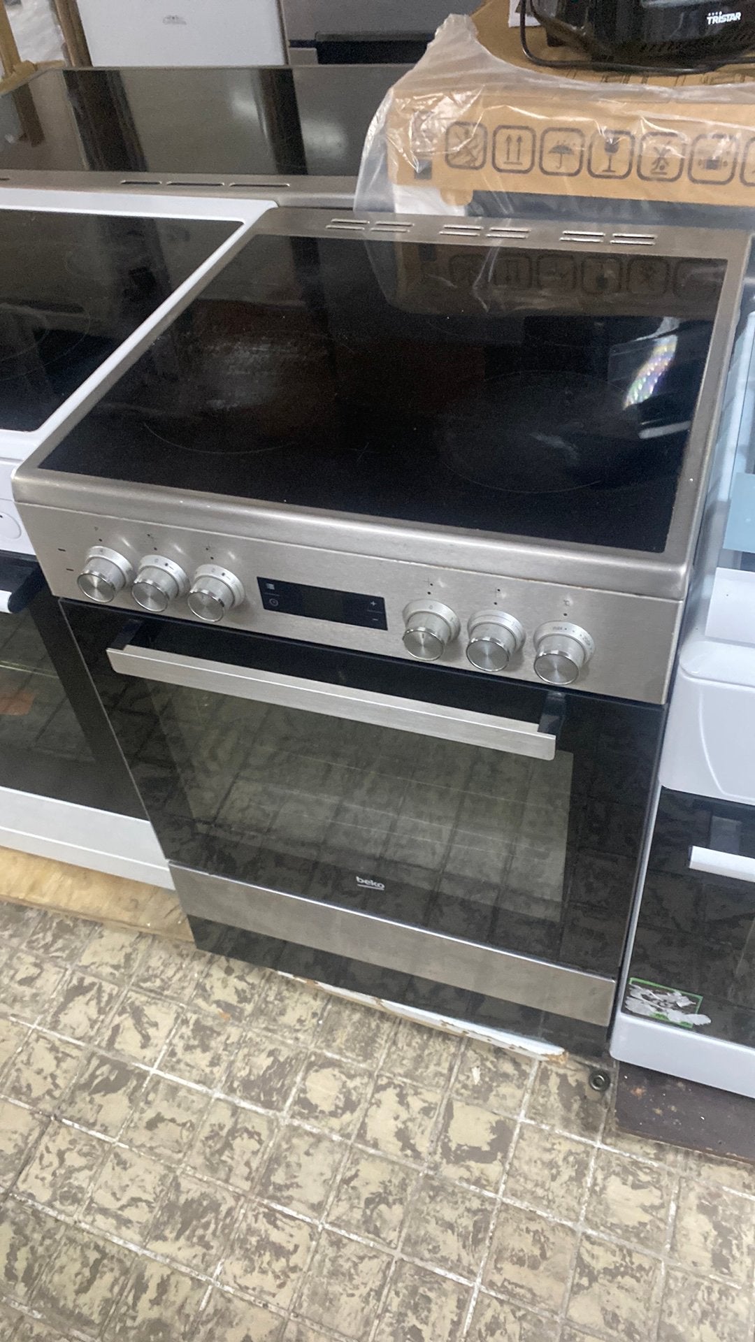 Keramische fornuis Beko RVS met garantie, Witgoed en Apparatuur, Ophalen of Verzenden, Gebruikt, Minder dan 45 cm