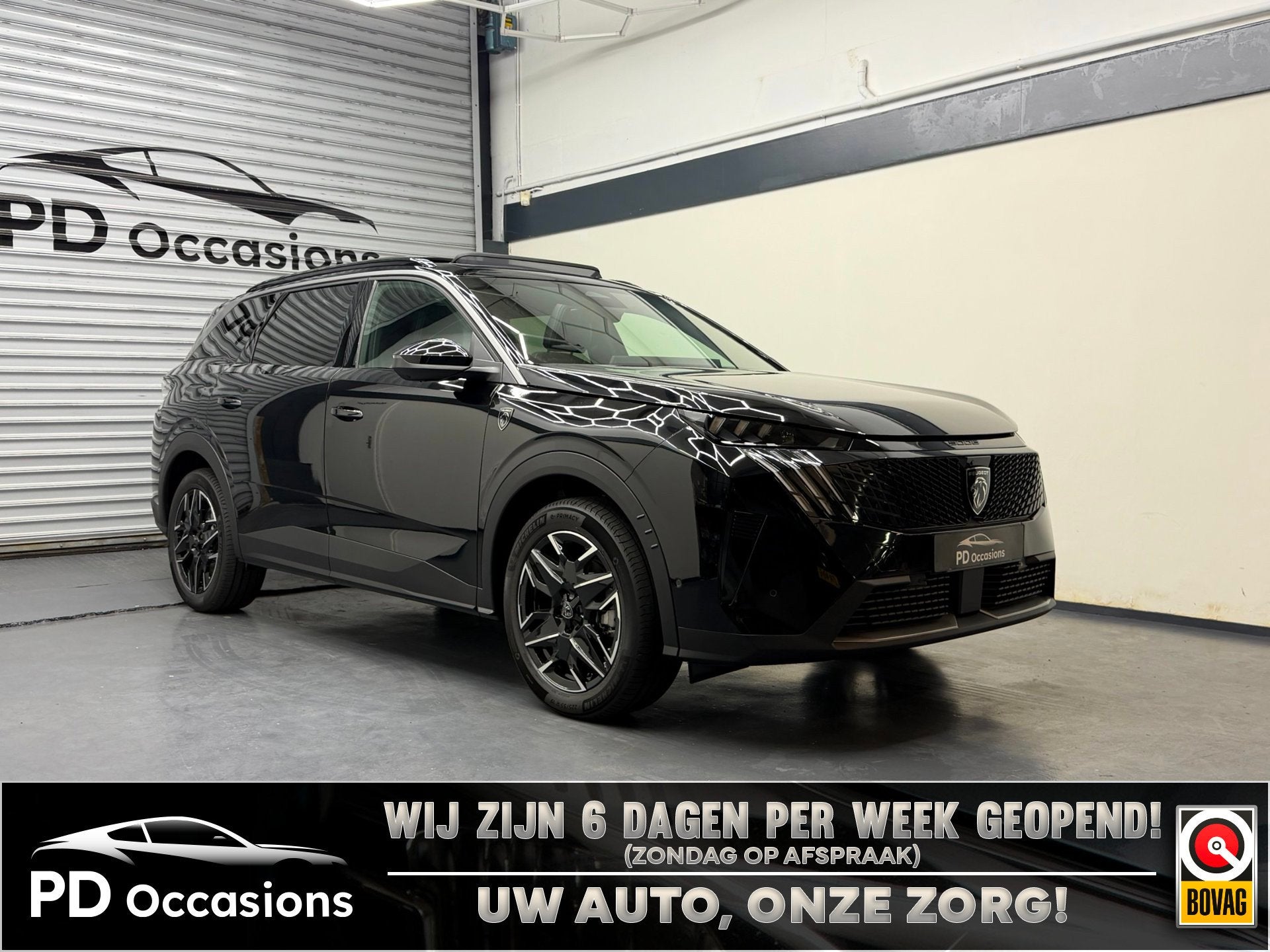 Peugeot 5008 1.2 Hybrid 145 GT Exclusive 7p - Pano - Memory, 145 pk, Zwart, 1199 cc, 7 stoelen