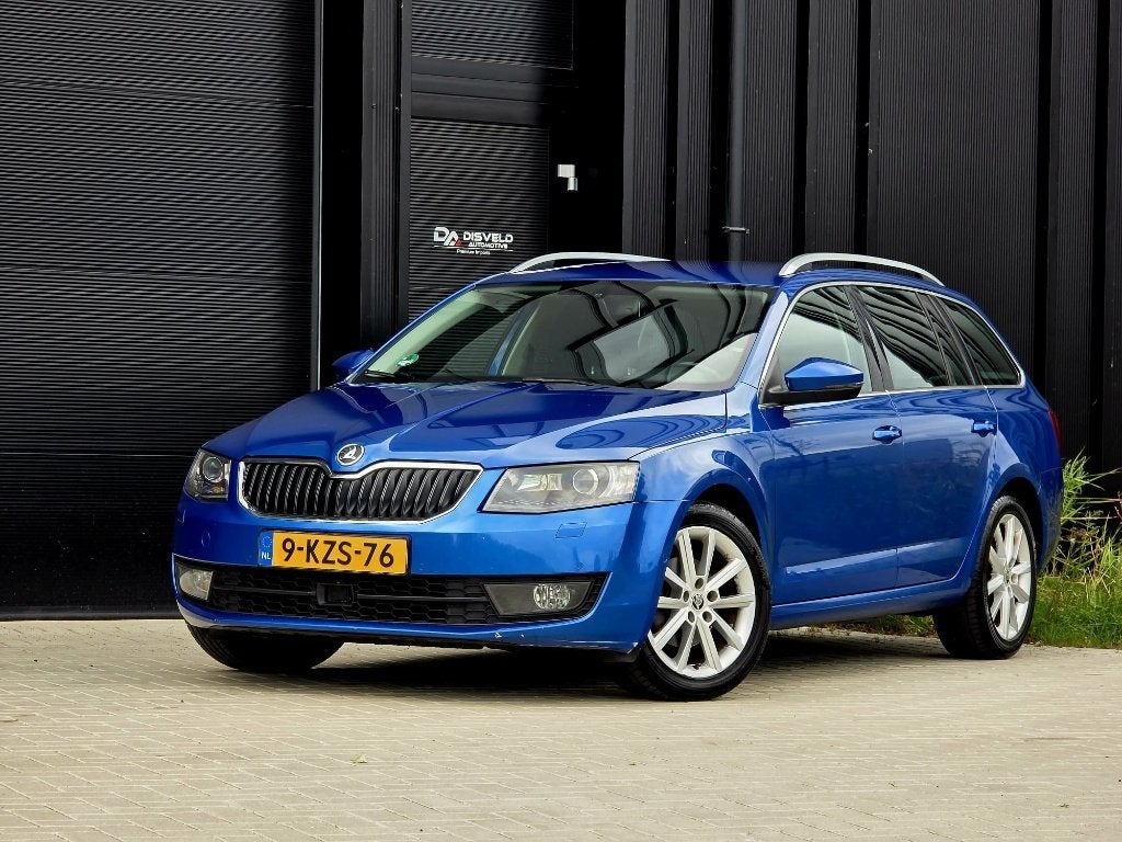 Skoda Octavia 1.4 TSI 103KW Combi 2013 Skoda Racing Blauw, Auto's, Voorwielaandrijving, Euro 5, Stof, Zwart