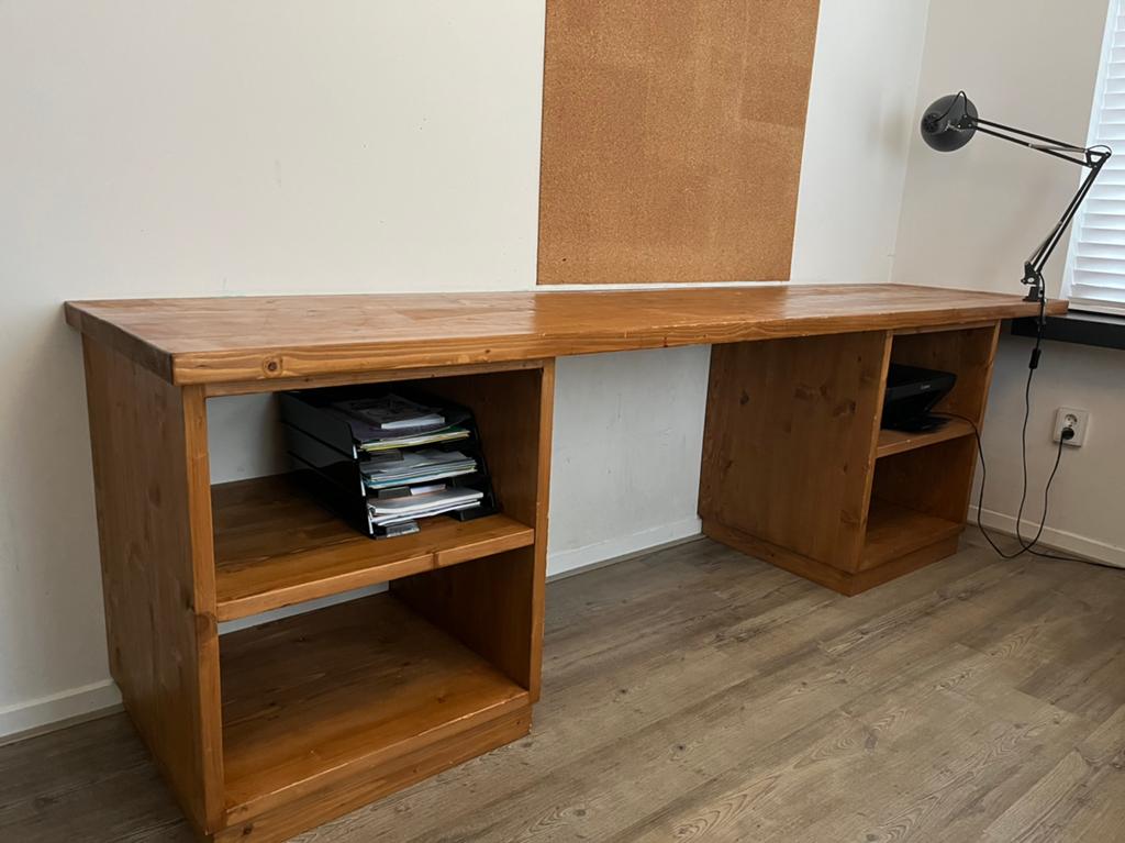 Bureau handgemaakt van vurenhout, Huis en Inrichting, Bureaus, Ophalen, Overige typen, Gebruikt, Bruin