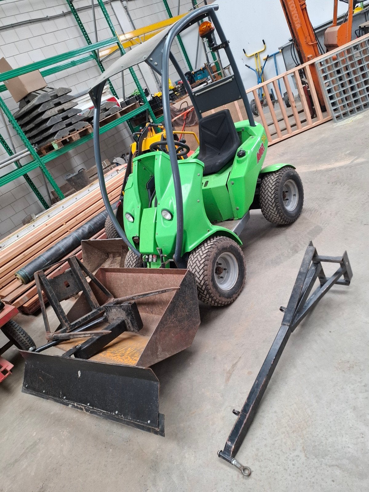 Shovel avant 216, Doe-het-zelf en Verbouw, Ophalen