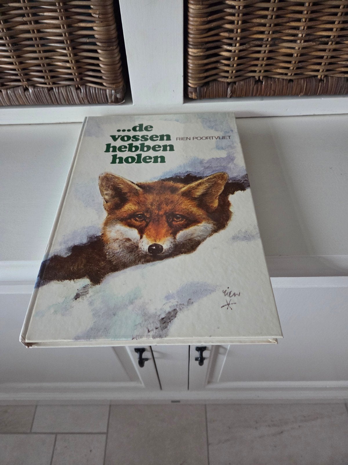 Rien Poortvliet - de vossen hebben holen, Boeken, Ophalen of Verzenden, Gelezen