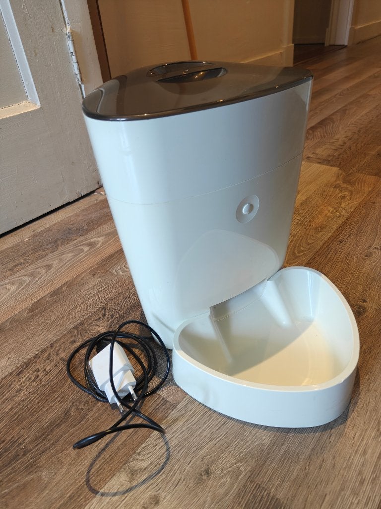 Automatische voerbak, Dieren en Toebehoren, Ophalen, Automatisch, Zo goed als nieuw