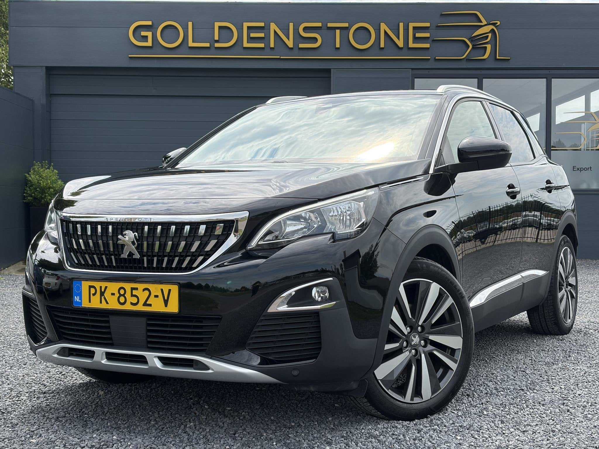 Peugeot 3008 1.2 PureTech Allure D-riem vv in 2022,Trekhaak,, Gebruikt, Euro 6, Zwart, Handgeschakeld