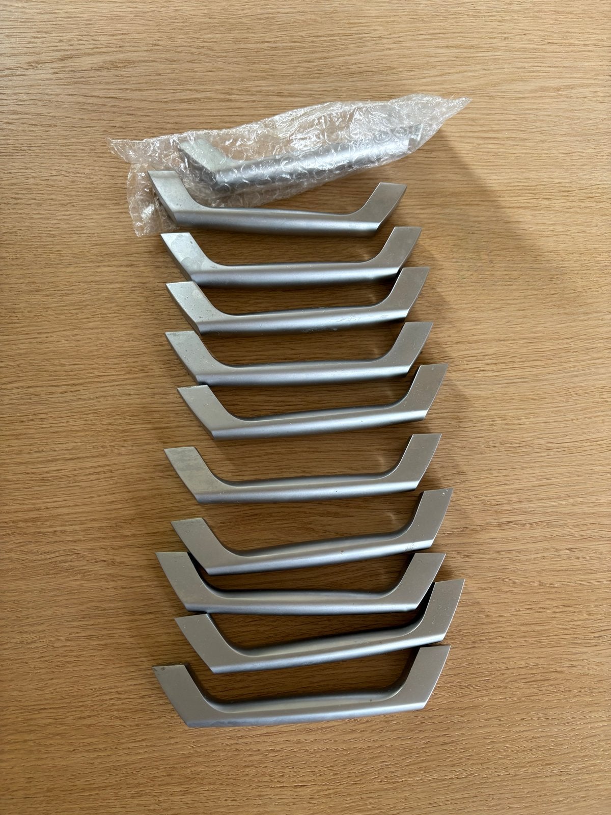 Set van 11 zilverkleurige handgrepen 128mm, Ophalen, Gebruikt