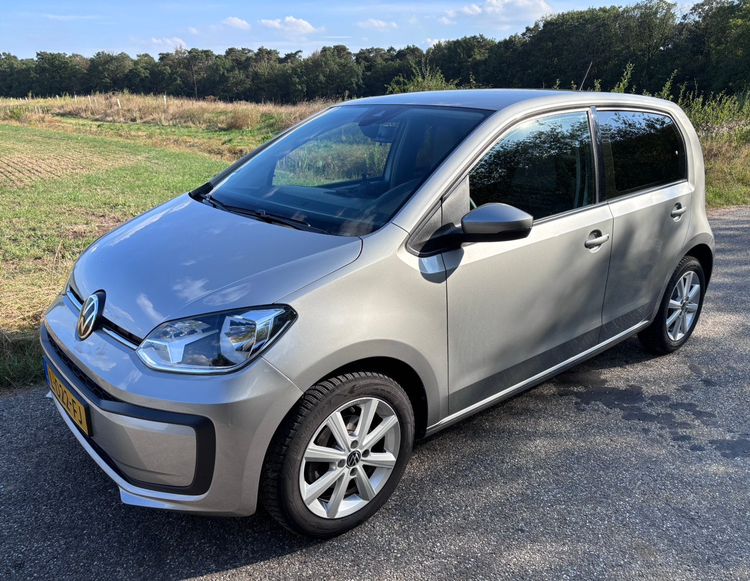 Volkswagen Up 05-2021 VW dealer onderhouden Merano wielen, 4 stoelen, 891 kg, Origineel Nederlands, Handgeschakeld