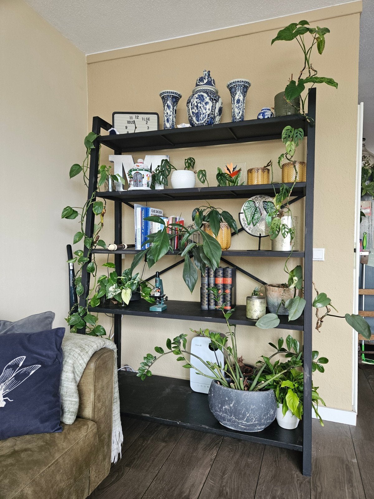 Zwart metalen rek met planken - Industrieel design, Ophalen, Met plank(en), Gebruikt, 100 tot 150 cm