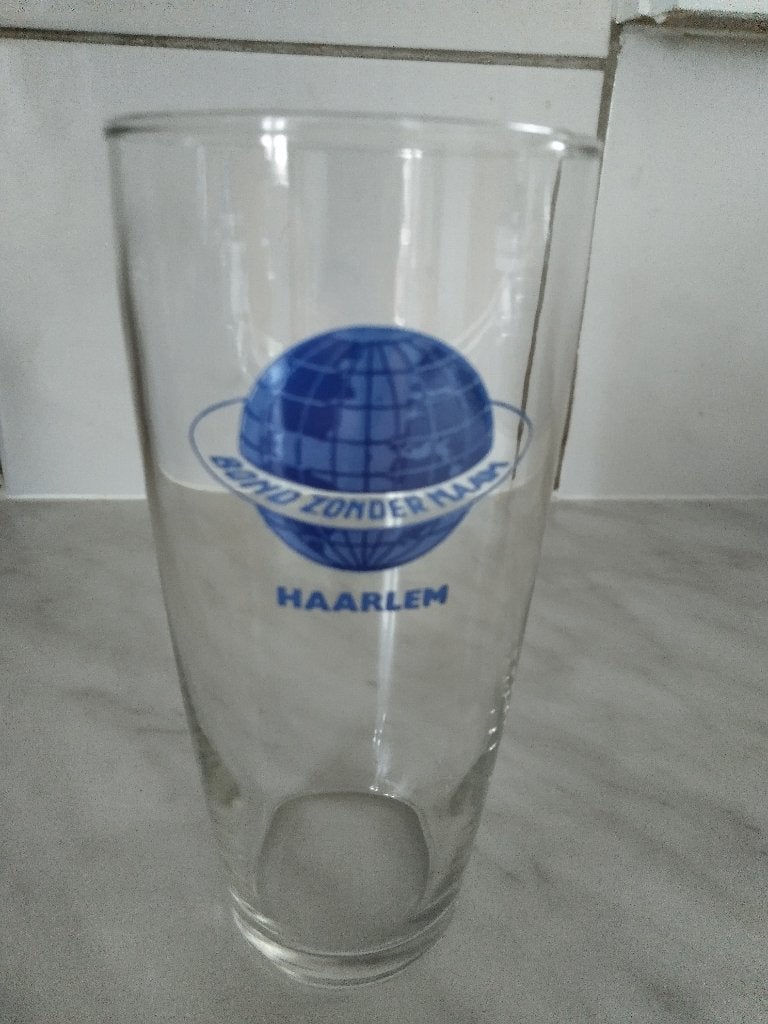 Glas bond zonder naam, Ophalen of Verzenden, Nieuw, Bierglas