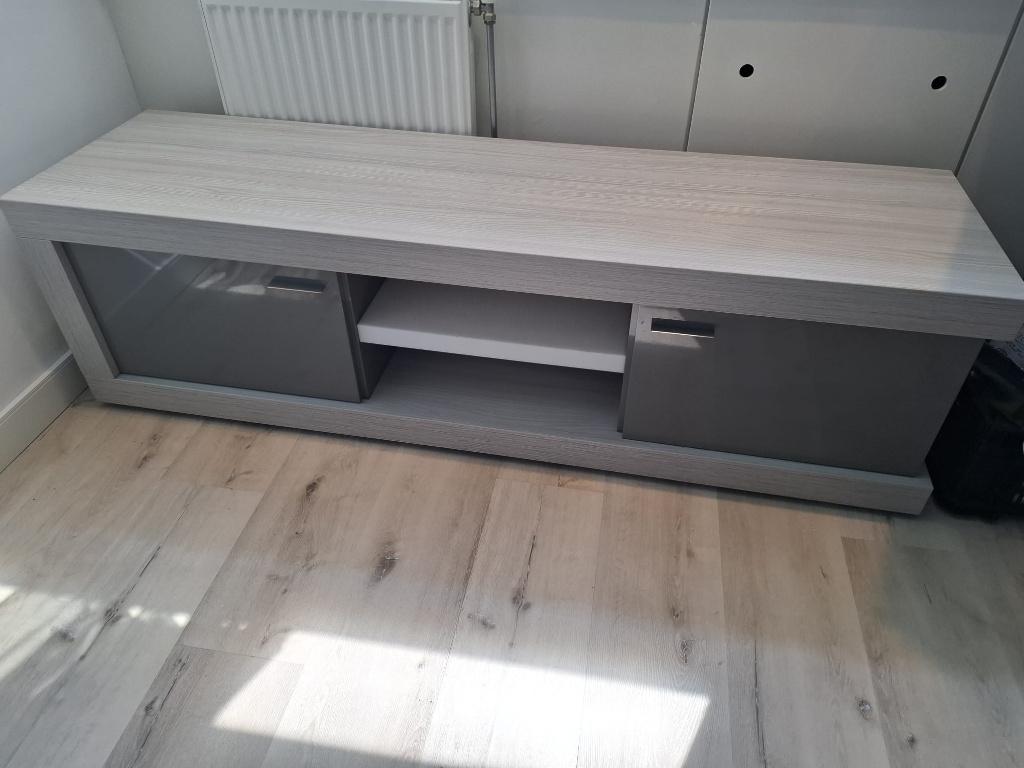 Televisie meubel ( set met salon tafel), Ophalen, 150 tot 200 cm, Zo goed als nieuw, Minder dan 100 cm